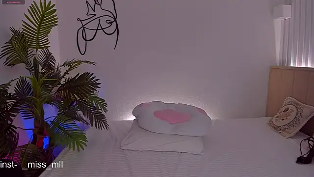 MaaryM online show from February 26, 2025, 4:25 am