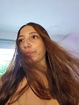 VickyHoult online show from March 20, 2025, 7:46 pm