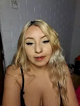 NibiruNairobi69 online show from January 24, 2025, 3:43 am