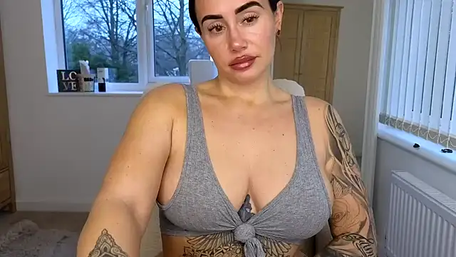 LibbyLoveHeartx online show from February 10, 2026, 8:29 am