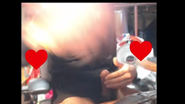 Gsmile1 online show from March 22, 2025, 4:37 pm