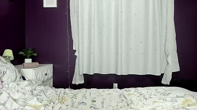 Snapshot of bossbratbimbo chatting on February 8, 2025, 2:36 am bossbratbimbo online show from February 8, 2025, 2:36 am