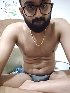 Snapshot of love4shownude chatting on August 5, 2026, 5:27 pm love4shownude online show from August 5, 2026, 5:27 pm