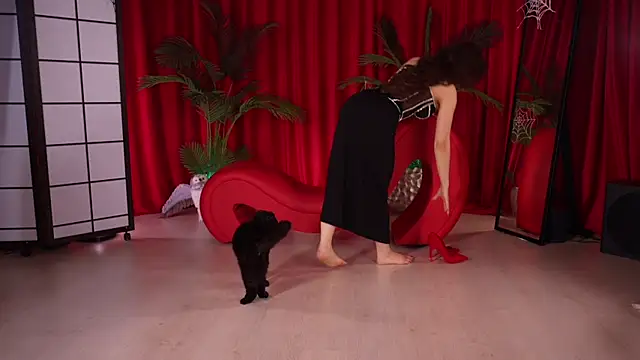 Snapshot of KittyCaitlin chatting on October 24, 2025, 5:53 pm KittyCaitlin online show from October 24, 2025, 5:53 pm