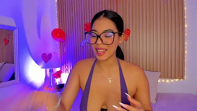 GenesisRuiz online show from February 19, 2025, 1:39 pm