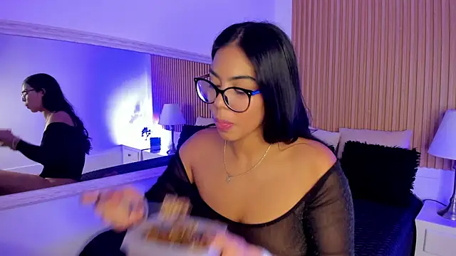 GenesisRuiz online show from March 20, 2025, 7:35 pm