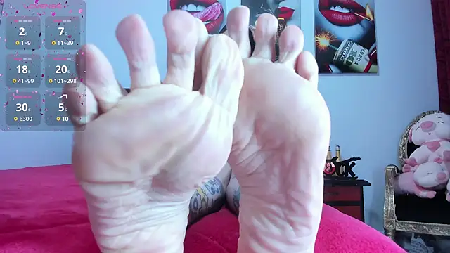 Taraa Fox online show from December 2, 2024, 3:36 pm