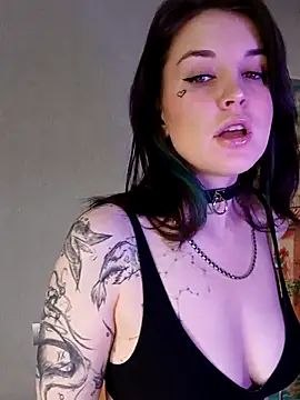 LazyTanukii online show from October 17, 2025, 6:38 am