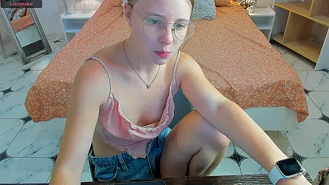 CharmedDoll online show from September 16, 2025, 12:28 pm