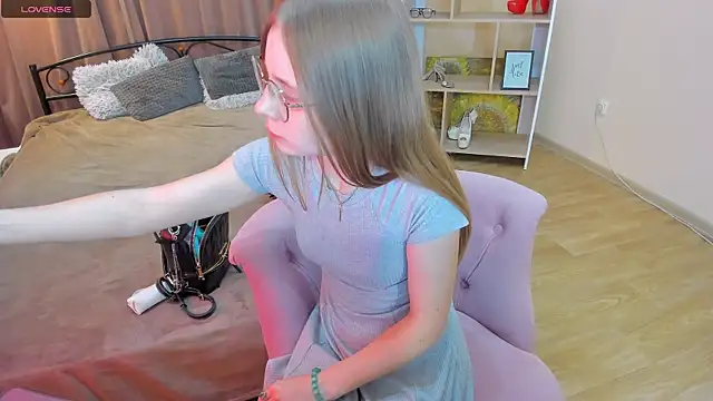 CharmedDoll online show from July 9, 2026, 12:20 pm