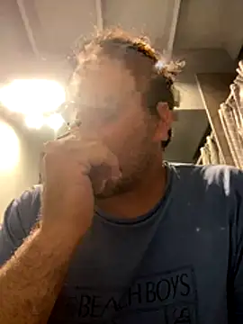 carlos01172011 online show from October 31, 2025, 2:01 am