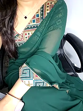 Snapshot of aliyaah_singh chatting on March 22, 2026, 6:22 pm aliyaah singh online show from March 22, 2026, 6:22 pm