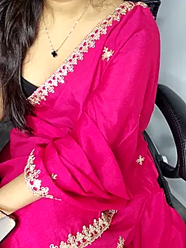 Snapshot of aliyaah_singh chatting on April 15, 2026, 6:15 pm aliyaah singh online show from April 15, 2026, 6:15 pm
