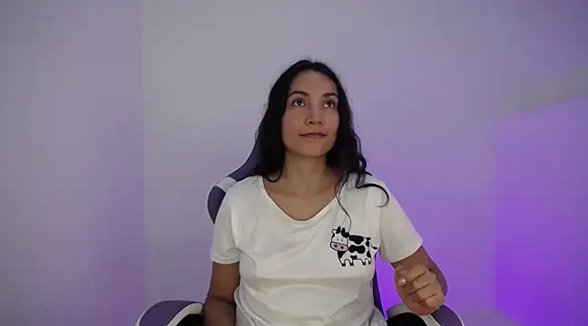 Snapshot of cutie_and_slutty chatting on February 4, 2025, 1:34 am cutie and slutty online show from February 4, 2025, 1:34 am