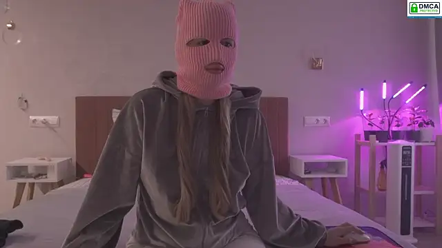 FluffyHat online show from March 3, 2025, 5:20 am