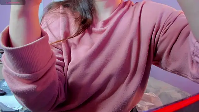 BattyMoll online show from February 14, 2025, 3:36 pm