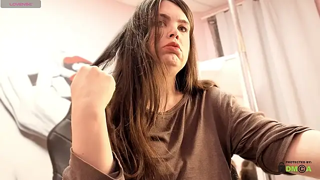 BattyMoll online show from January 16, 2026, 3:49 pm