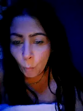 Snapshot of Dolcezza chatting on May 24, 2026, 8:14 pm Dolcezza online show from May 24, 2026, 8:14 pm