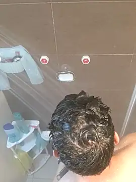 Snapshot of towers_j chatting on February 19, 2025, 4:11 pm towers j online show from February 19, 2025, 4:11 pm