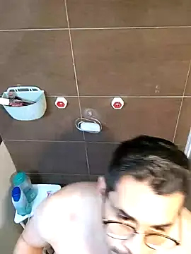 Snapshot of towers_j chatting on February 20, 2025, 4:36 pm towers j online show from February 20, 2025, 4:36 pm