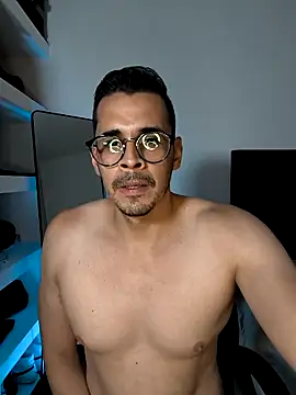 Snapshot of towers_j chatting on September 27, 2025, 9:53 pm towers j online show from September 27, 2025, 9:53 pm