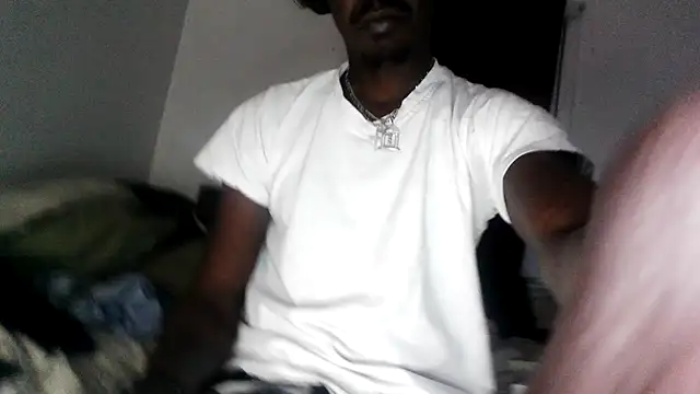 RinsingWood84 online show from January 6, 2025, 7:52 am