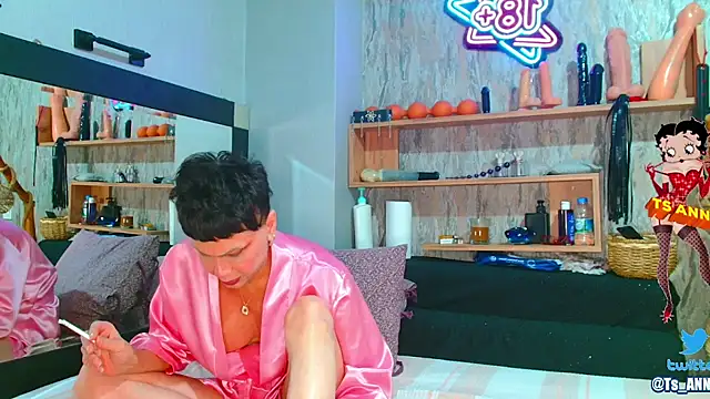 TS ANNA  online show from December 14, 2024, 2:53 pm