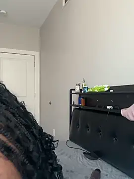 DancingLemonade online show from October 31, 2025, 3:02 pm