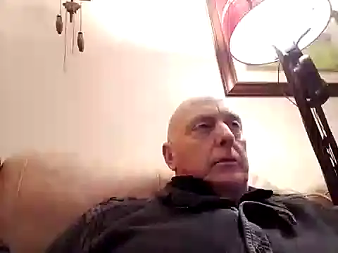 keeenn11 online show from February 15, 2025, 7:39 pm