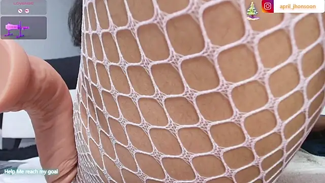 april jhonsson online show from December 17, 2025, 5:35 am