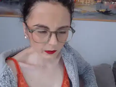 cleophee online show from February 6, 2025, 12:59 pm