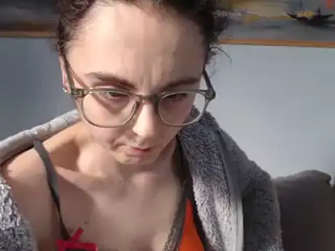 cleophee online show from March 6, 2025, 9:47 am