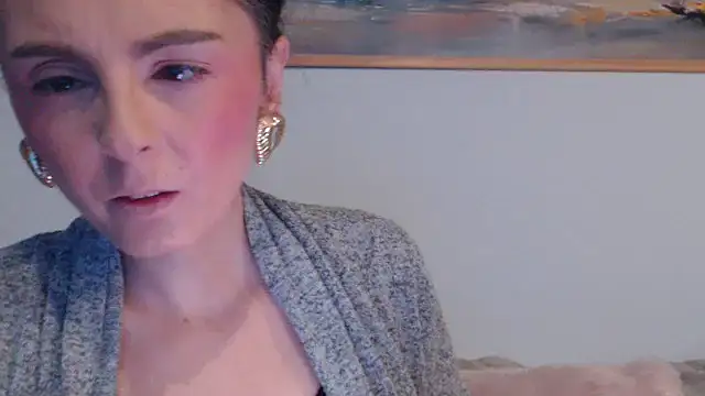 cleophee online show from December 2, 2025, 7:03 am