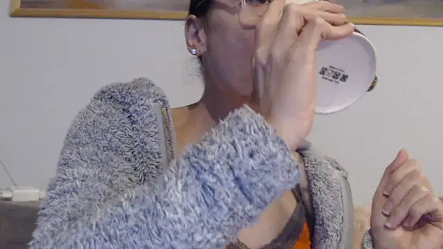 cleophee online show from February 5, 2026, 6:51 am