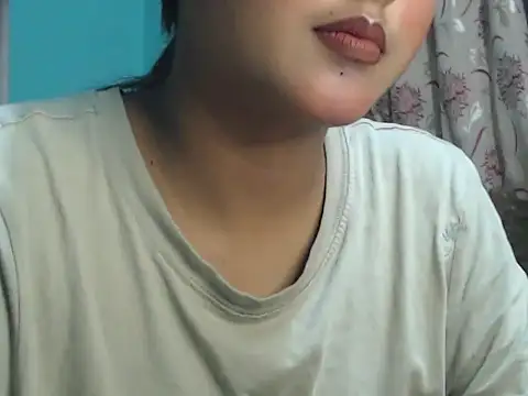 NancyRuvi online show from October 13, 2025, 5:35 pm