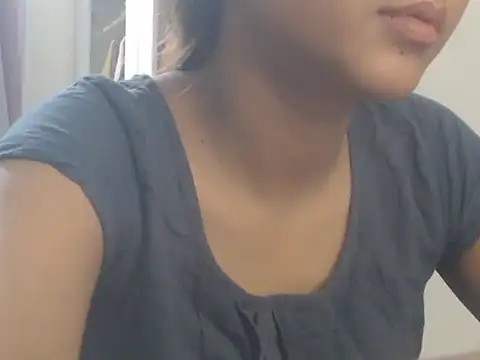 Snapshot of NancyRuvi chatting on June 19, 2026, 3:27 pm NancyRuvi online show from June 19, 2026, 3:27 pm