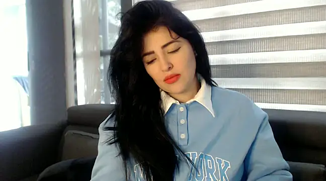 Aleska  Bell online show from February 4, 2025, 1:27 pm