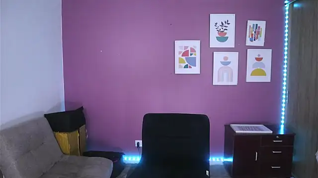 Steph F online show from March 20, 2025, 8:20 am