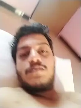 dzboy1994 online show from November 18, 2025, 2:06 am