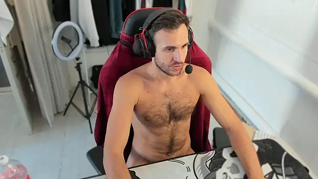 Raamoss online show from September 15, 2025, 11:32 am