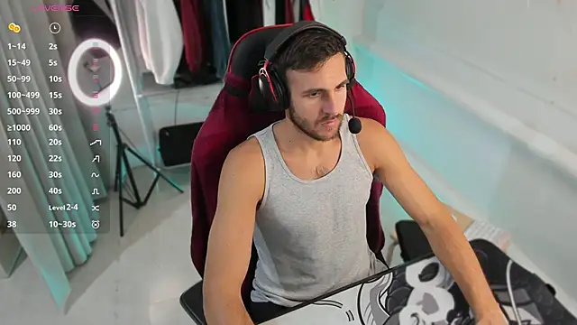 Raamoss online show from September 19, 2025, 4:07 pm