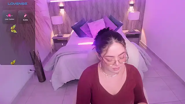 emmy walker online show from October 24, 2025, 11:06 am