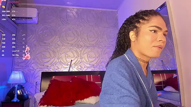 vennus1  online show from February 20, 2025, 2:57 pm