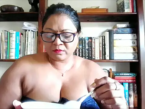 Snapshot of IndianDelia chatting on September 10, 2025, 7:30 am IndianDelia online show from September 10, 2025, 7:30 am