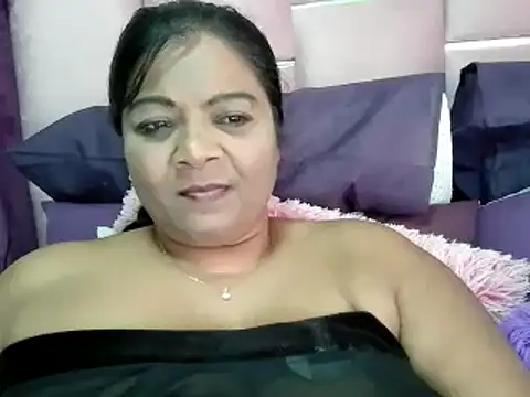 Snapshot of IndianDelia chatting on November 4, 2025, 3:49 am IndianDelia online show from November 4, 2025, 3:49 am