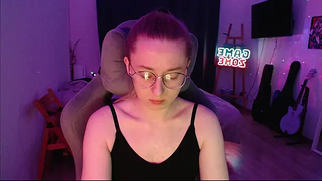 Snapshot of AnabelFrel chatting on February 23, 2025, 12:51 am AnabelFrel online show from February 23, 2025, 12:51 am