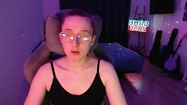 Snapshot of AnabelFrel chatting on March 6, 2025, 1:16 am AnabelFrel online show from March 6, 2025, 1:16 am