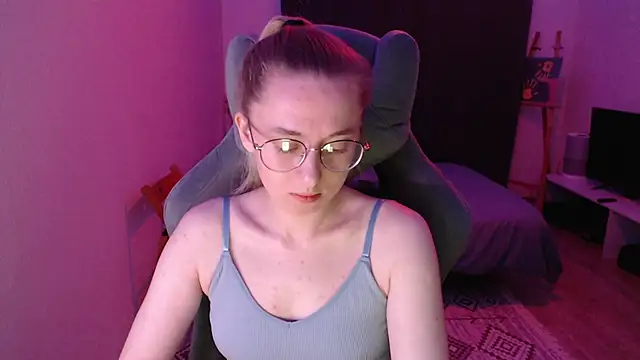 Snapshot of AnabelFrel chatting on September 18, 2025, 12:34 am AnabelFrel online show from September 18, 2025, 12:34 am