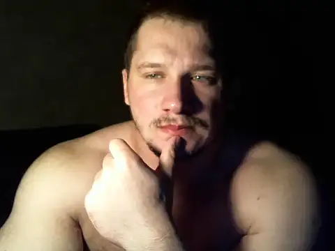 LionEdwin online show from February 26, 2025, 8:11 pm