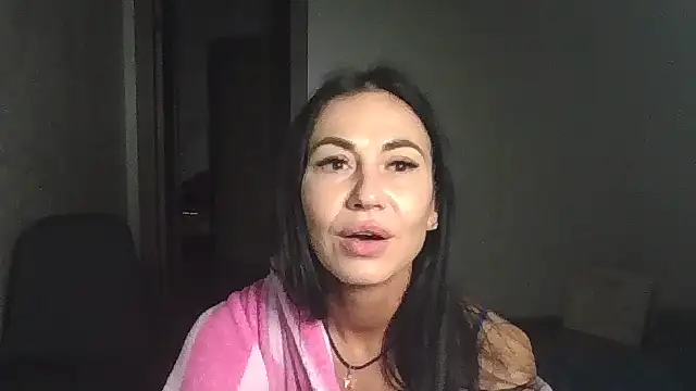 JulianaGold1 online show from January 29, 2025, 9:17 pm